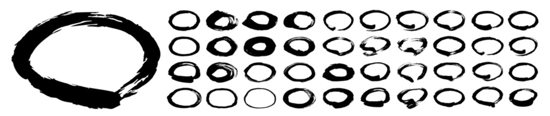 筆で書いた丸のベクター素材のセット