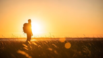 Una persona dedicada a un paseo pacífico y reflexivo en la naturaleza con un suave bokeh, prácticas espirituales de los cristianos.