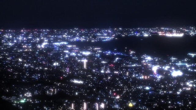 摩耶山から見下ろす神戸市街と大阪方面の夜景　フィックス　強めグロー