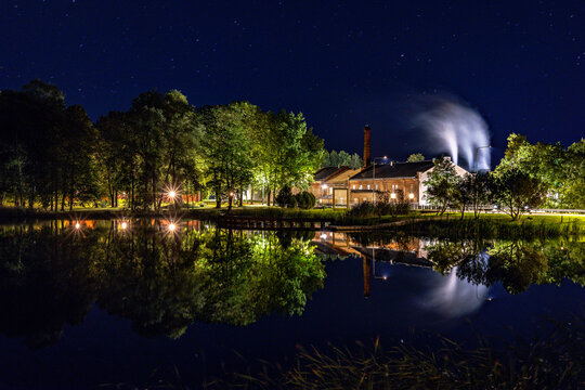 Nightscape in Estonia, R&auml;pina paberivabrik