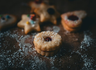 Frisch gebackene Weihnachtskekse