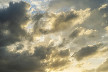 Obraz premium Sunrise sky background, with colorful clouds. 