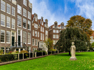 Architektur , Sehensw&uuml;rdigkeiten und Touristenattraktionen in der Altstadt von Amsterdam, Niederlande, Holland