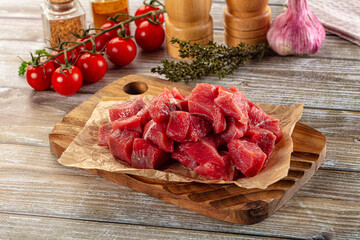 Raw beef cubes for cooking
