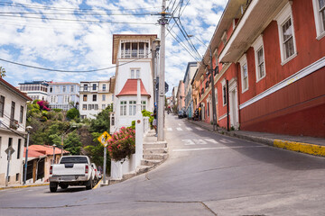 Obraz premium street view of valpairaso city, chile