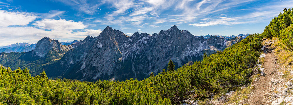 Tannheimer Valley Hike Reveals Autumns Grandeur from Fuessener Joechle to Grosse Schlicke Summit