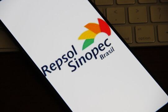 Repsol Sinopec Brasil - Empresa brasileira de explora&ccedil;&atilde;o e produ&ccedil;&atilde;o (E&P) de petr&oacute;leo e g&aacute;s natural, parte do grupo Repsol, com forte atua&ccedil;&atilde;o no pr&eacute;-sal brasileiro nas Bacias de Campos e Santos.