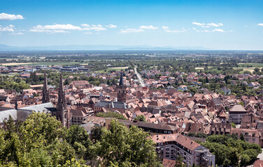 Naklejka premium 白ワインで有名なアルザス オベルネの街並み