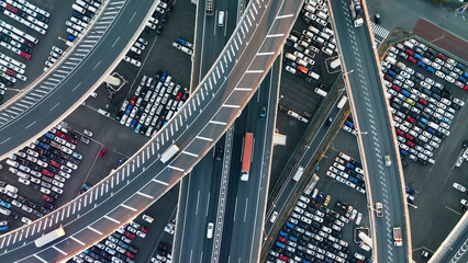 高速道路ジャンクションのドローン空撮