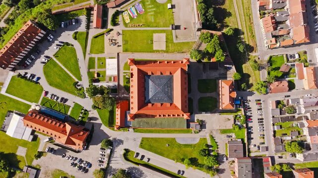 Aerial descent reveals Gniew Castle&rsquo;s geometric layout and fortified design