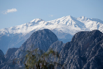 Obraz premium snow covered mountains