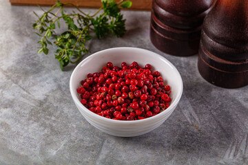 Dry pink pepper corn spice