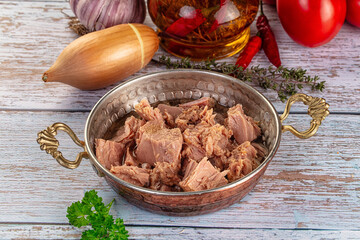 Canned tuna fish in olive oil