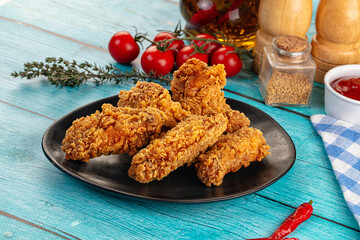 Golden crispy fried chicken wings