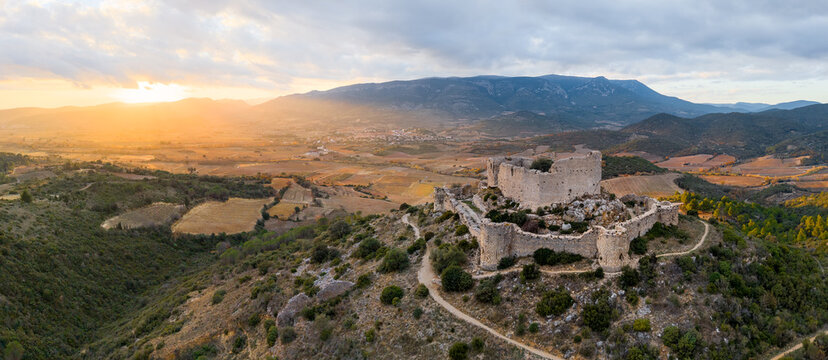 Le Ch&acirc;teau d'Aguilar &agrave; Tuchan dans l'Aude (France)