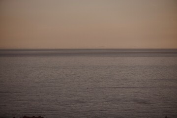 Peaceful Ocean Horizon with Soft Light at Dusk