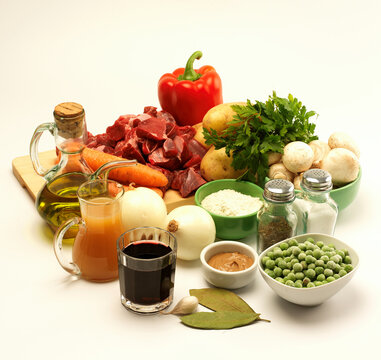Bodegon ingredientes sopa verduras