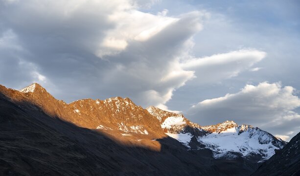 Evening mood, mountains in &Ouml;tztal, Tyrol, Austria
