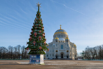Christmas tree on Anchor Square on a sunny January day, Kronstadt
