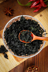 Dried Wakame Seaweed with Red Chili and Star Anise