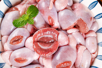 Fresh Pig Organs and Grapefruit with Mint - Deliciously Refreshing Meal