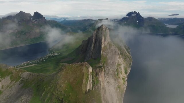 Segla- Senja (Norway) | Drone 