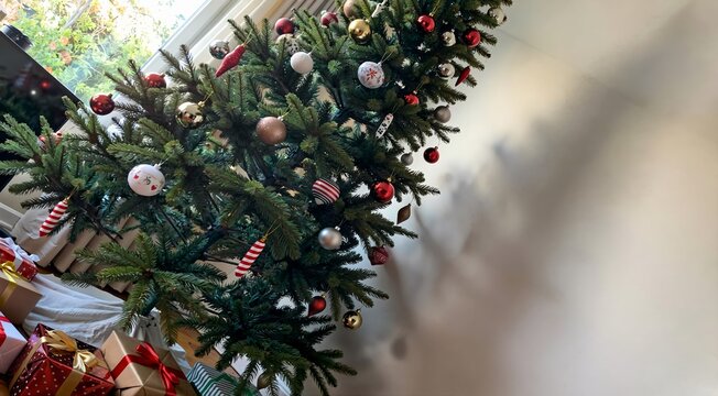 Off-Kilter Christmas Tree with Cloud Dancer Negative Space