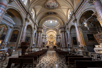 Fototapeta premium Interior of Basilica of St. Alexander in Colonna - Bergamo, Italy