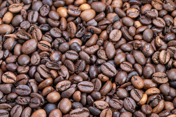 Highquality specialty coffee images suitable for packaging and marketing, Distinctive coffee bean visuals featuring mixed tones and refined luster for branding applications