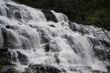 Mae Ya Waterfall