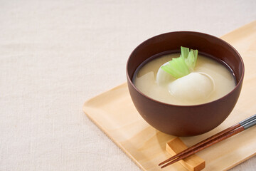 かぶ入りの白味噌仕立てのお味噌汁