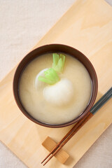 かぶ入りの白味噌仕立てのお味噌汁