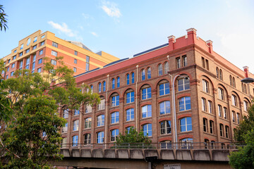 オーストラリアのトーレンズ大学のキャンパスの建物