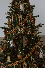 Fototapeta premium Christmas Tree with Gifts and Holiday Decor