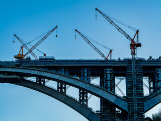 新東名高速道路河内川橋の建設