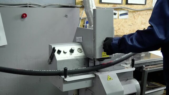 The process of manufacturing high-pressure rubber hoses
