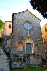 Church of San Nicol&ograve; di Capodimonte, a Romanesque church dating back to the 12th century, can be reached on foot via a path that connects San Rocco di Camogli to Punta Chiappa
