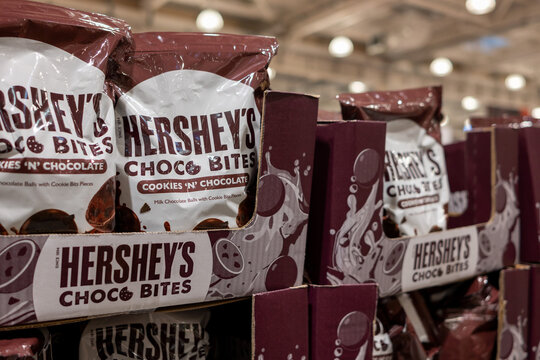 Hershey&rsquo;s Choco Bite Cookies and Chocolate Product Packaging
