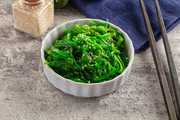 Green raw chuka seaweed salad