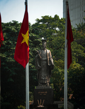 Statue of Ly Thai To in Hanoi, Vietnam