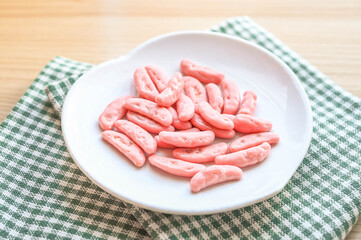 柿の種　あまおう苺味