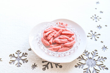 イチゴチョコがかかった柿の種