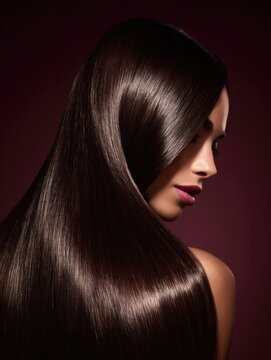 Peluquer&iacute;a y est&eacute;tica. lavado de cabello y cuidados capilares en la mujer.