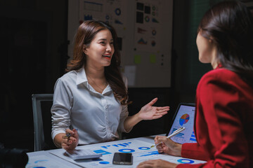 Fototapeta premium Businesswomen discussing market data during an important meeting
