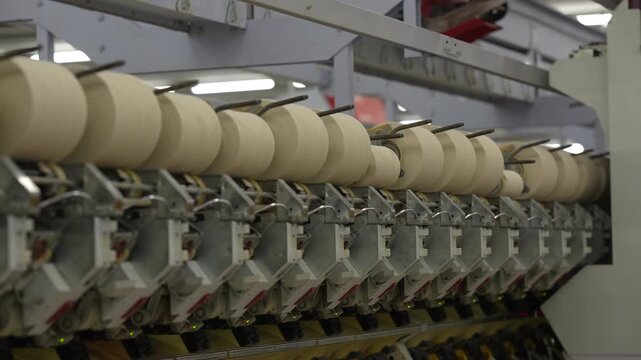 Automated Yarn Spinning Units Operating in Parallel in Textile Factory