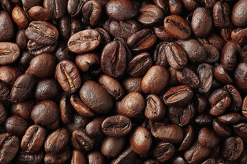 Fototapeta premium overhead shot of roasted coffee beans