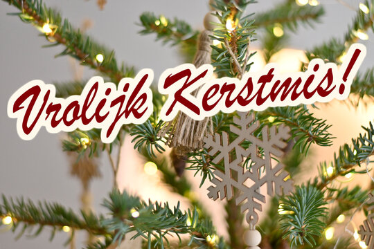 Vrolijk kerstfeest! &ndash; Cozy Gift Belgian Flemish Christmas Card with Warm Lights & Wooden Snowflake Ornaments