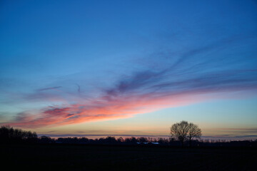 Obraz premium colorful sunrise over the field