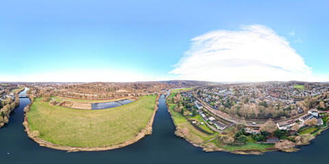 Das Ruhr-Viadukt bei Witten &uuml;berspannt mit 716 Metern L&auml;nge  und 20 B&ouml;gen das Ruhrtal. Kugelpanorama mit fantastischer Rundsicht .