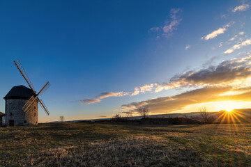 Sonnenuntergang an der M&uuml;hle